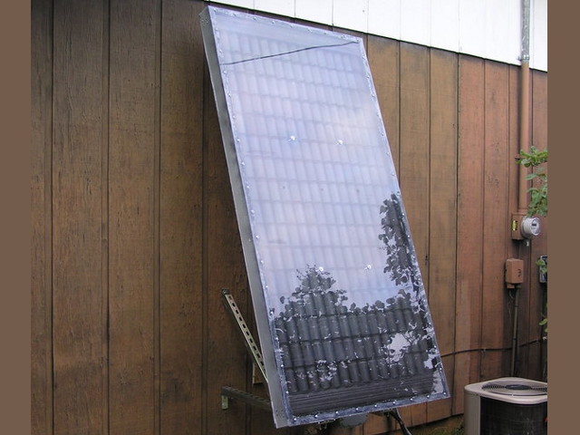 DIY/homemade soda/pop can solar air heater.