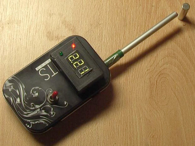 DIY gauss meter (for magnetic fields)