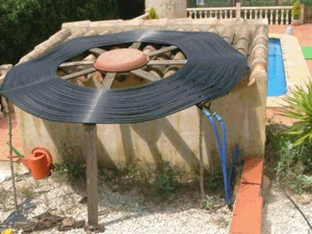 Homemade/DIY solar pool heater in Spain
