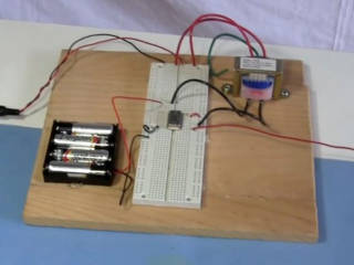 A simple DIY radio transmitter.