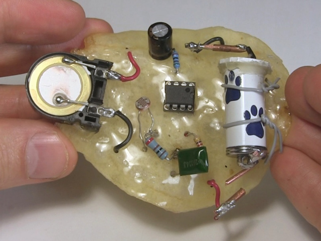 The 555 timer circuit on the potato chip - top view.